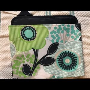 Thirty-One Oh-Snap Pocket